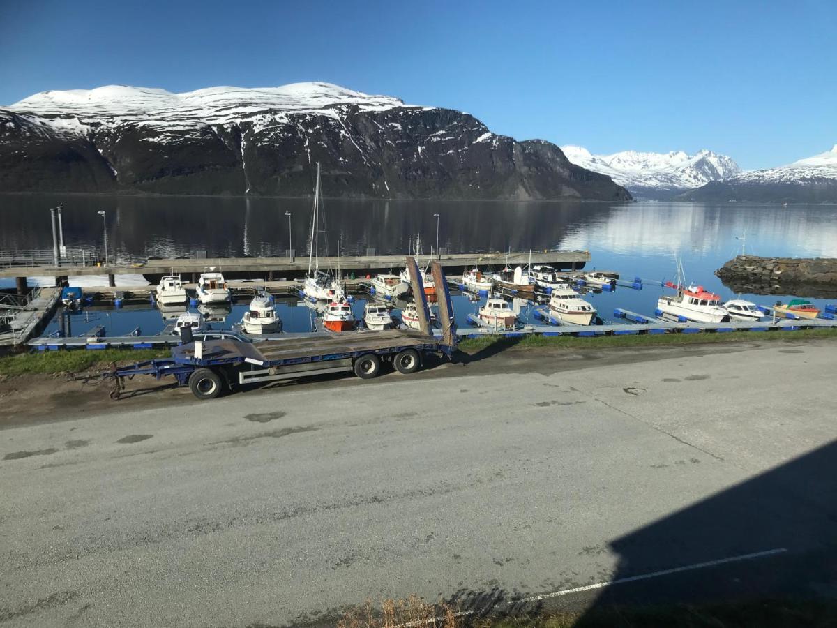 Lyngenfjord gammelhotell Olderdalen Exterior foto
